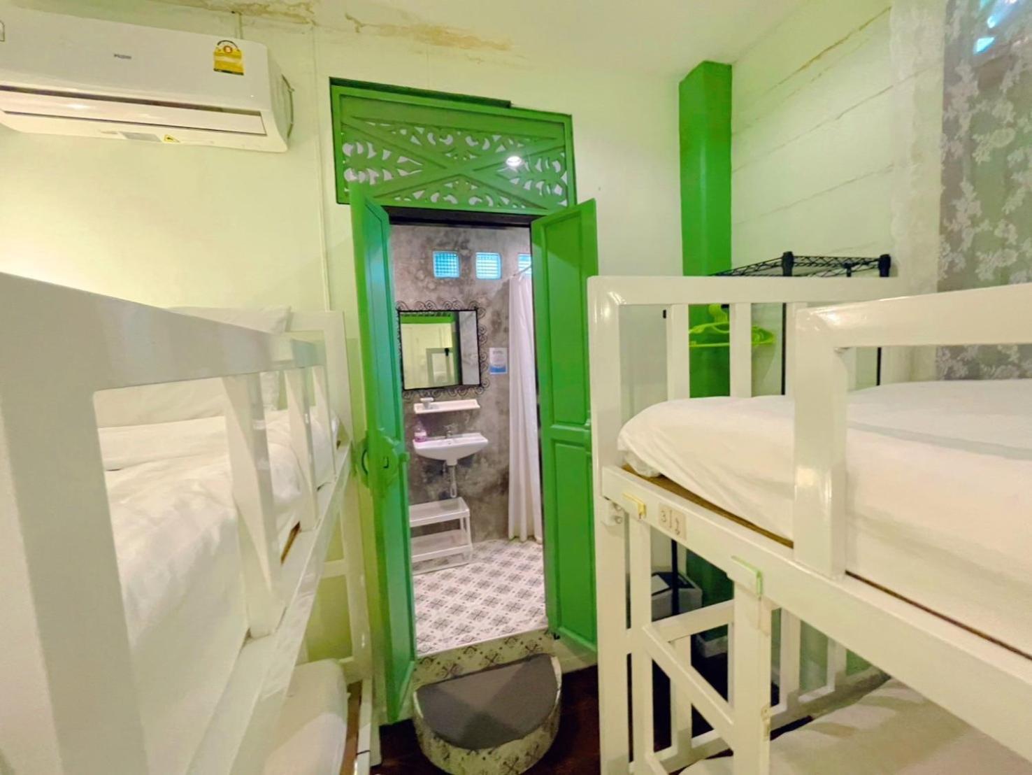 Green Teak House Bangkok Extérieur photo