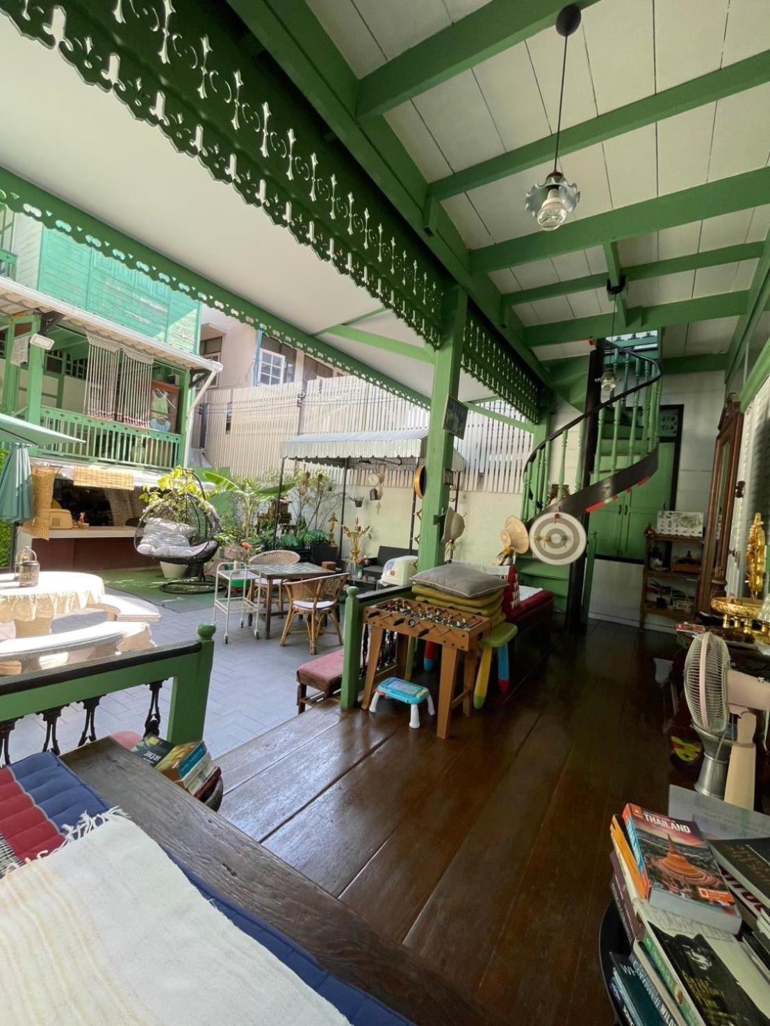 Green Teak House Bangkok Extérieur photo