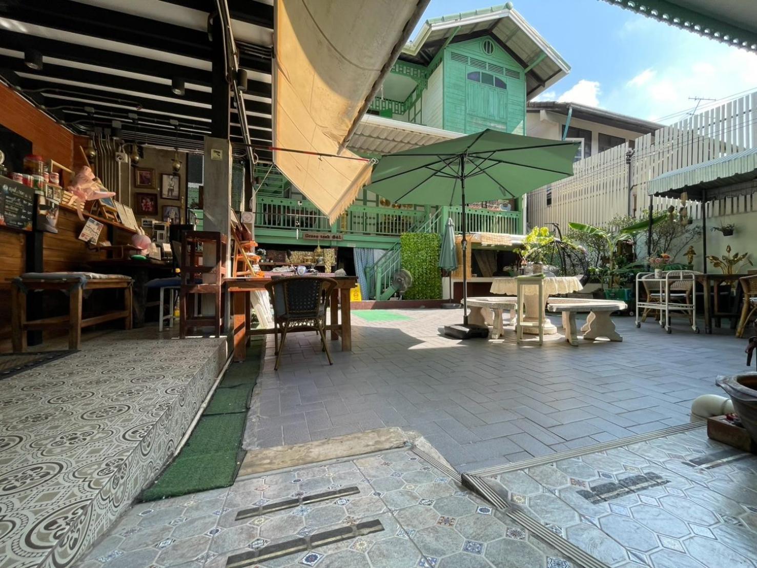 Green Teak House Bangkok Extérieur photo