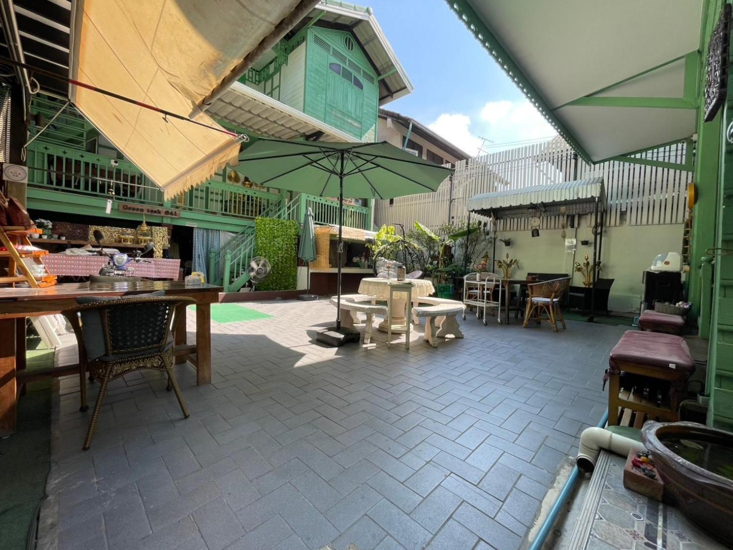 Green Teak House Bangkok Extérieur photo