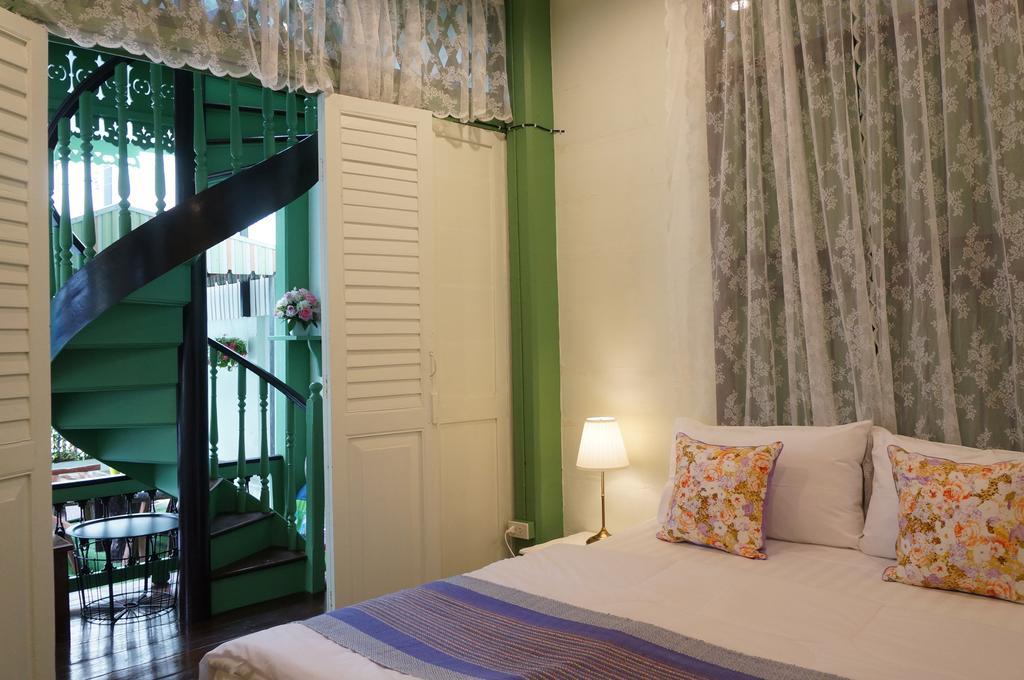 Green Teak House Bangkok Extérieur photo