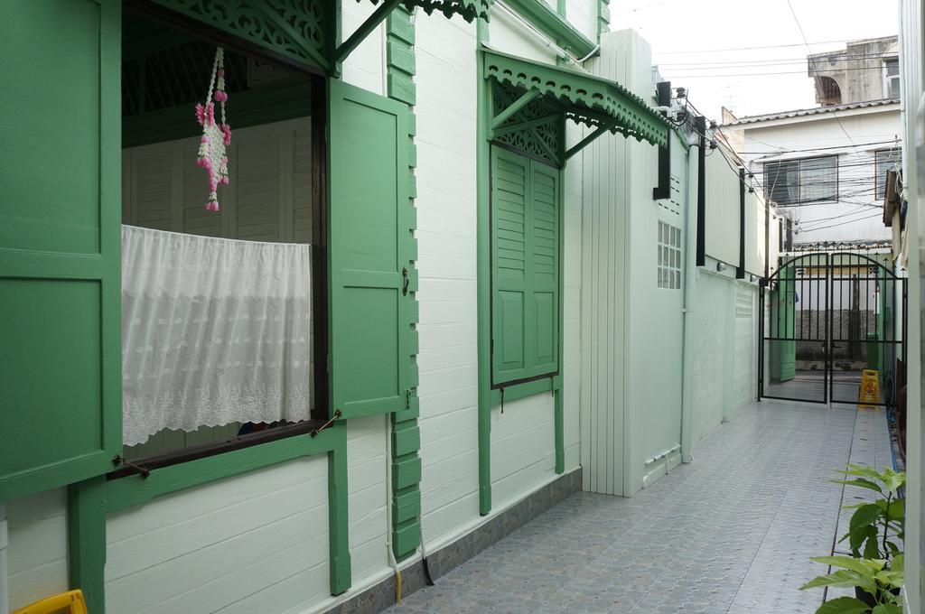 Green Teak House Bangkok Extérieur photo
